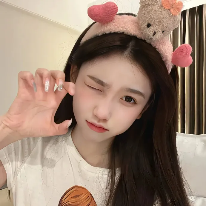 恋综女嘉宾被曝假唱穿帮，三天三夜直播镜头前画面流出
